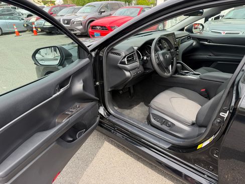 Used 2024 Toyota Camry LE FWD image 2