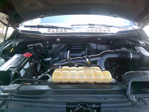 Used 2016 Ford F150 XLT image 33