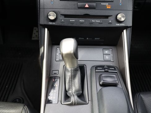 Used 2016 Lexus IS 300 AWD F Sport image 19