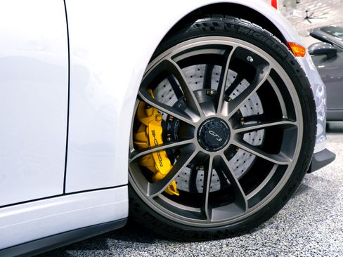 Used 2016 Porsche 911 GT3 image 34