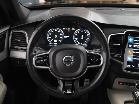 Used 2020 Volvo XC90 T6 R-Design image 26