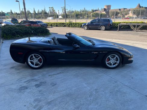 Used 2003 Chevrolet Corvette image 18
