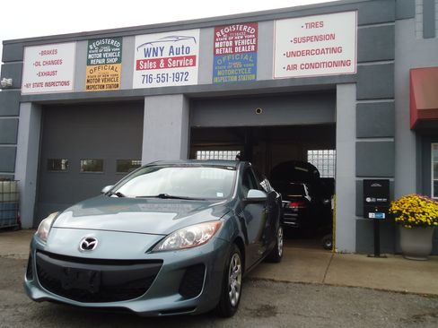 Used 2013 MAZDA MAZDA3 i SV image 1