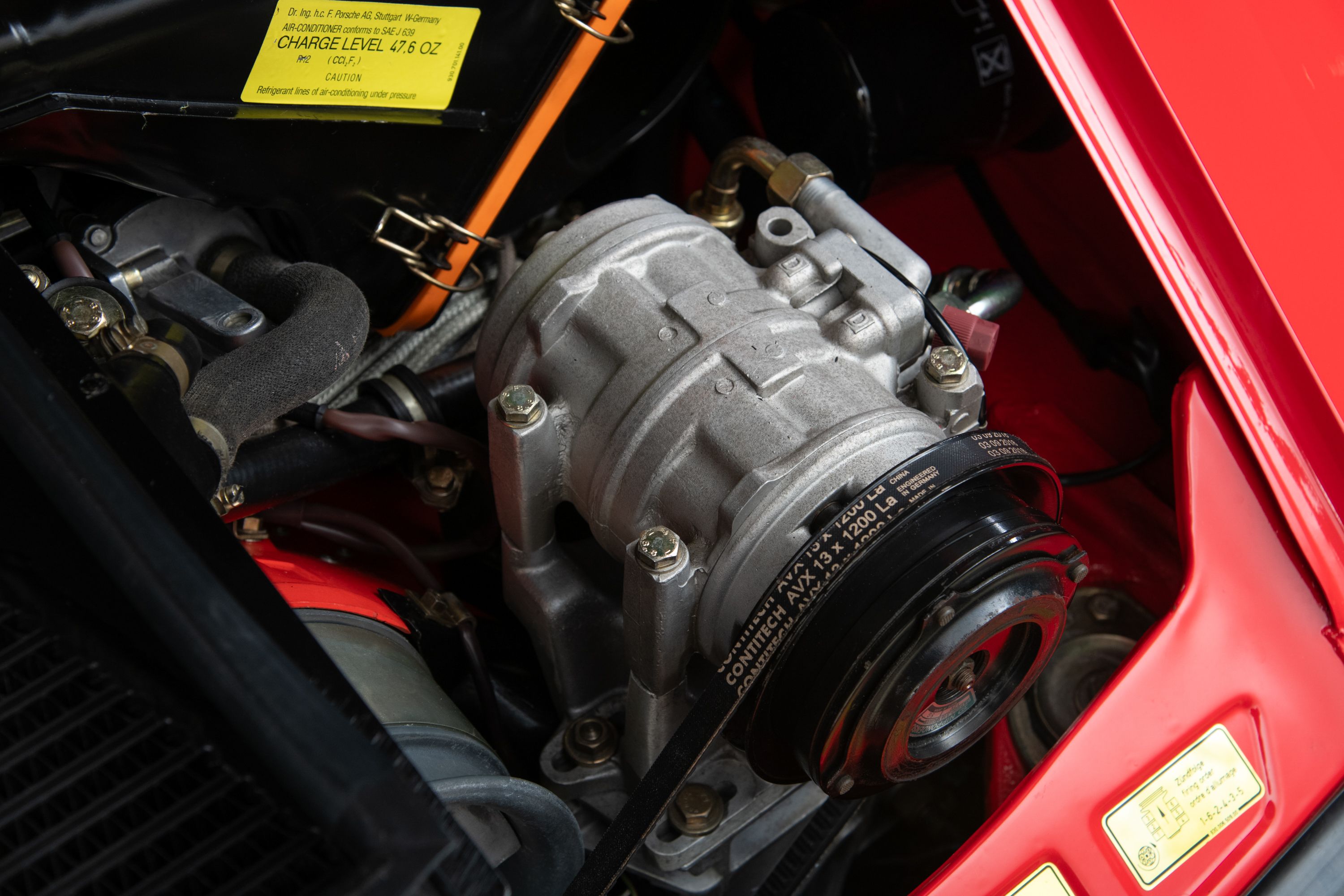 Used 1988 Porsche 911 Turbo Coupe RWD image 84