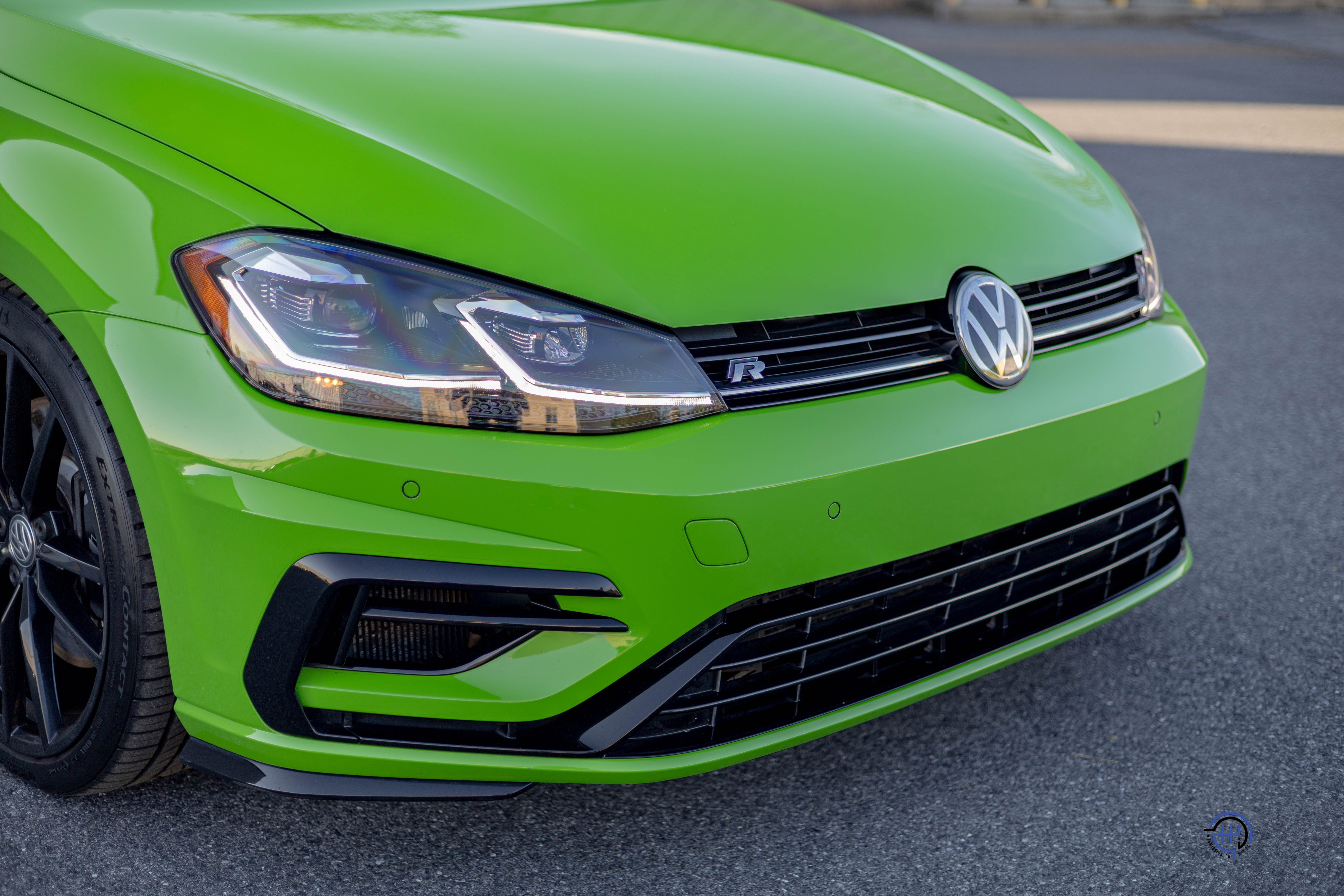 Used 2019 Volkswagen Golf R AWD/4WD image 18