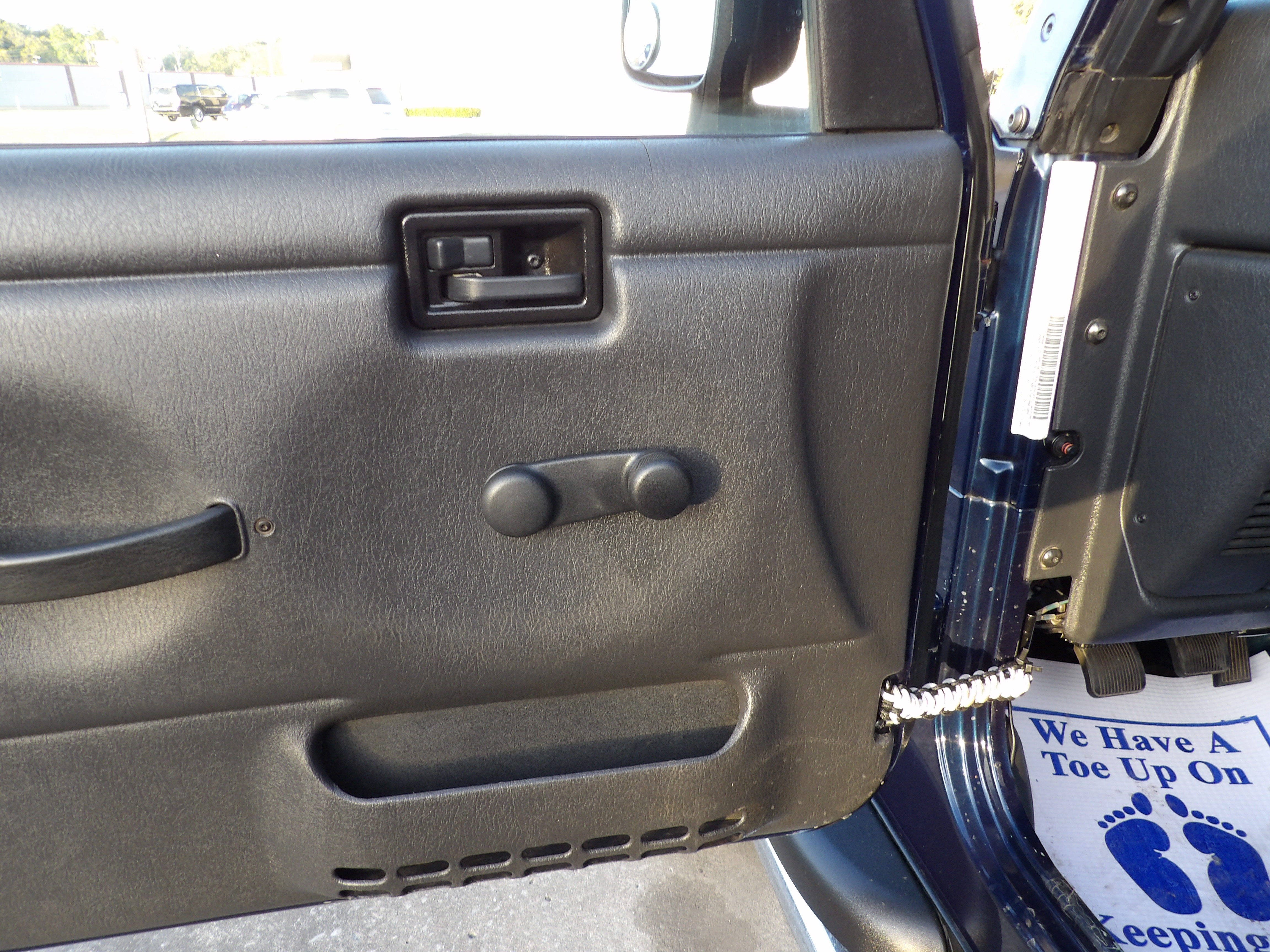 Used 2005 Jeep Wrangler 4WD Rubicon image 5