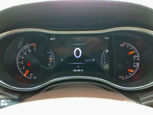 Used 2014 Jeep Grand Cherokee Overland image 70