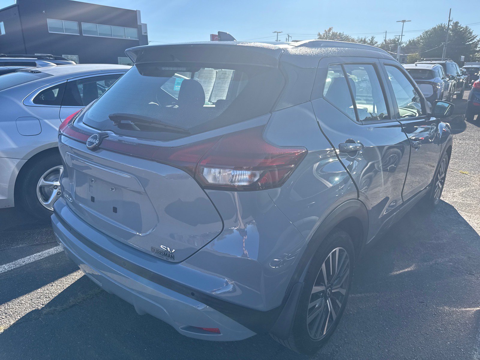 Used 2022 Nissan Kicks SV FWD image 4