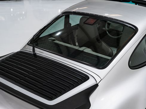 Used 1989 Porsche 911 Carrera image 50