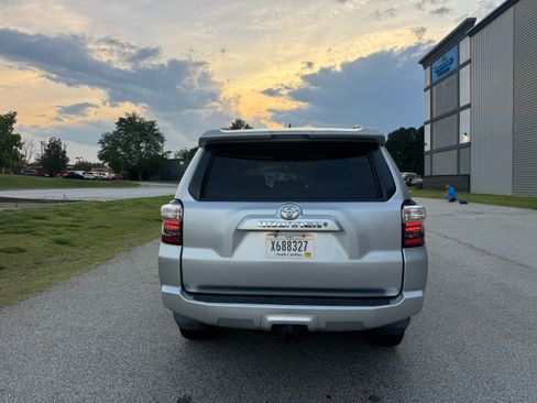 Used 2017 Toyota 4Runner 2WD image 7