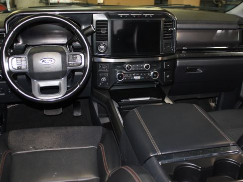 Used 2023 Ford F250 Lariat image 37