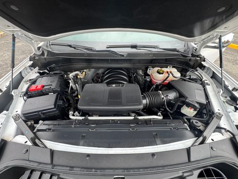 Used 2022 Chevrolet Suburban Premier image 35