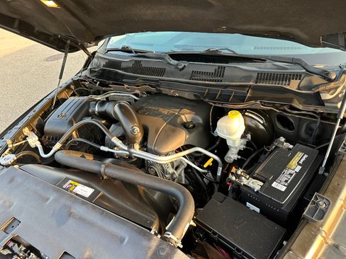 Used 2014 RAM 1500 Laramie image 22