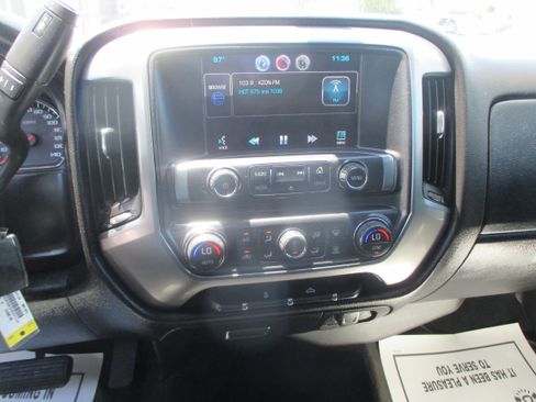 Used 2014 Chevrolet Silverado 1500 Crew Cab LT RWD image 10