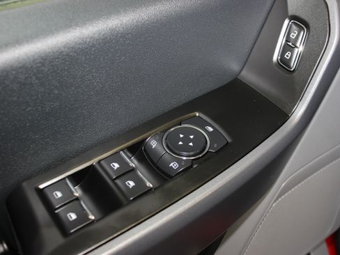 Used 2024 Ford F250 4x4 Crew Cab XLT image 27