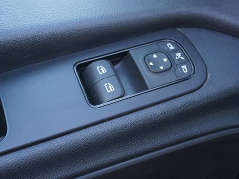 Used 2019 Mercedes-Benz Sprinter image 11