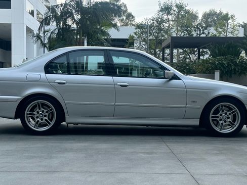 Used 2002 BMW 540i image 7