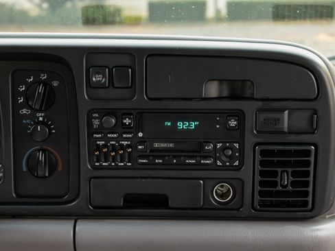 Used 1996 Dodge Ram 2500 Truck SLT image 29