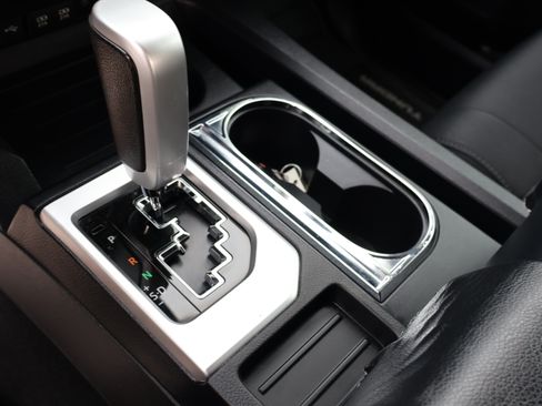 Used 2020 Toyota Tundra SR5 image 33