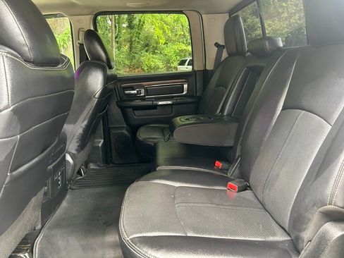Used 2017 RAM 1500 4x4 Crew Cab Laramie image 20