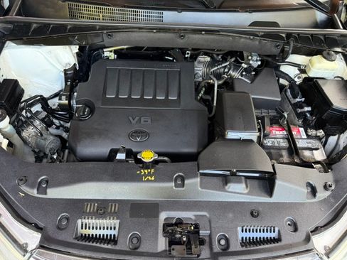 Used 2015 Toyota Highlander AWD Limited V6 image 22