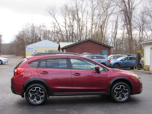 Used 2014 Subaru XV Crosstrek 2.0i Limited image 9