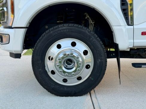 Used 2024 Ford F450 4x4 Crew Cab Limited image 5