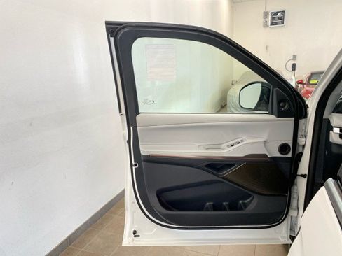 New 2027 Lincoln Navigator L Black Label AWD/4WD image 20