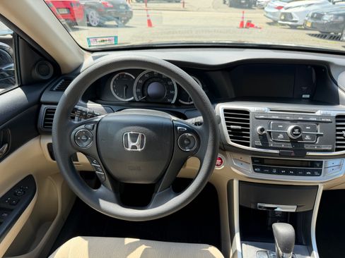Used 2013 Honda Accord EX Sedan image 17