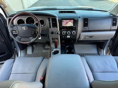 Used 2012 Toyota Sequoia Platinum image 34