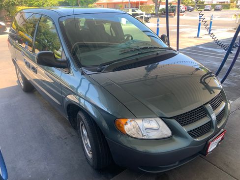 Used 2002 Dodge Caravan SE FWD image 16
