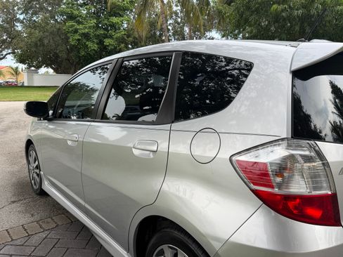 Used 2013 Honda Fit Sport image 12