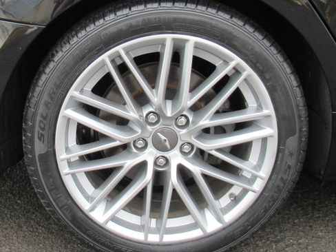 Used 2021 Genesis G70 2.0T Elite image 27