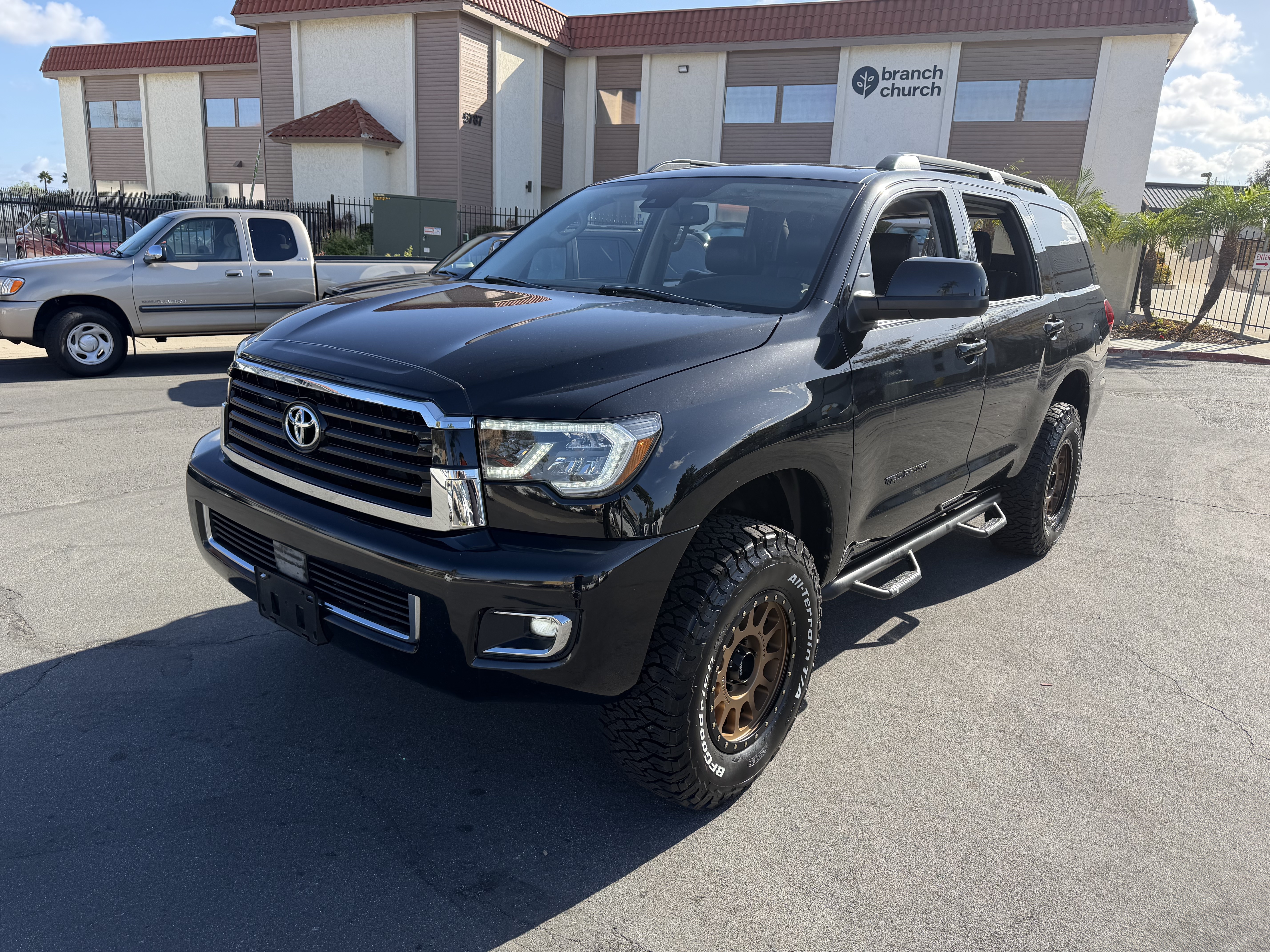 Used 2018 Toyota Sequoia TRD Sport AWD/4WD image 5