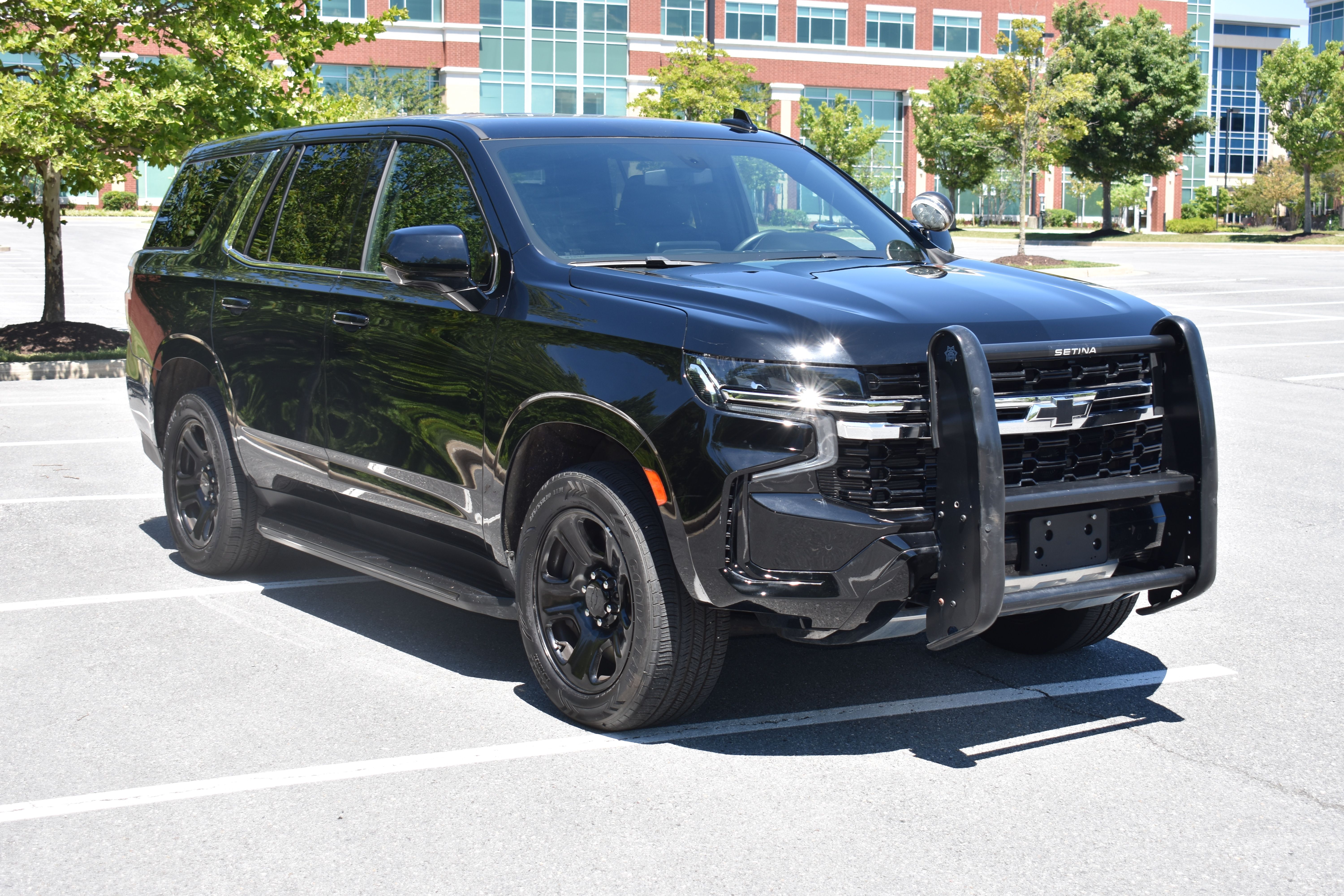Used 2023 Chevrolet Tahoe 4WD image 4