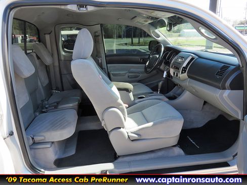 Used 2009 Toyota Tacoma PreRunner image 11