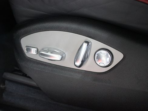 Used 2020 Porsche Macan S AWD/4WD image 28