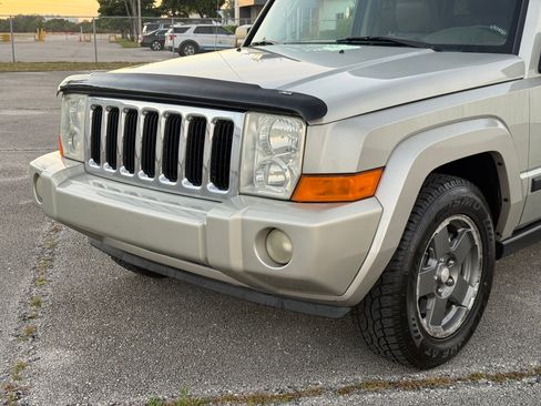 Used 2008 Jeep Commander Sport image 16