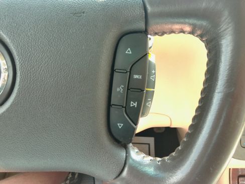 Used 2008 Buick Lucerne CX FWD image 42