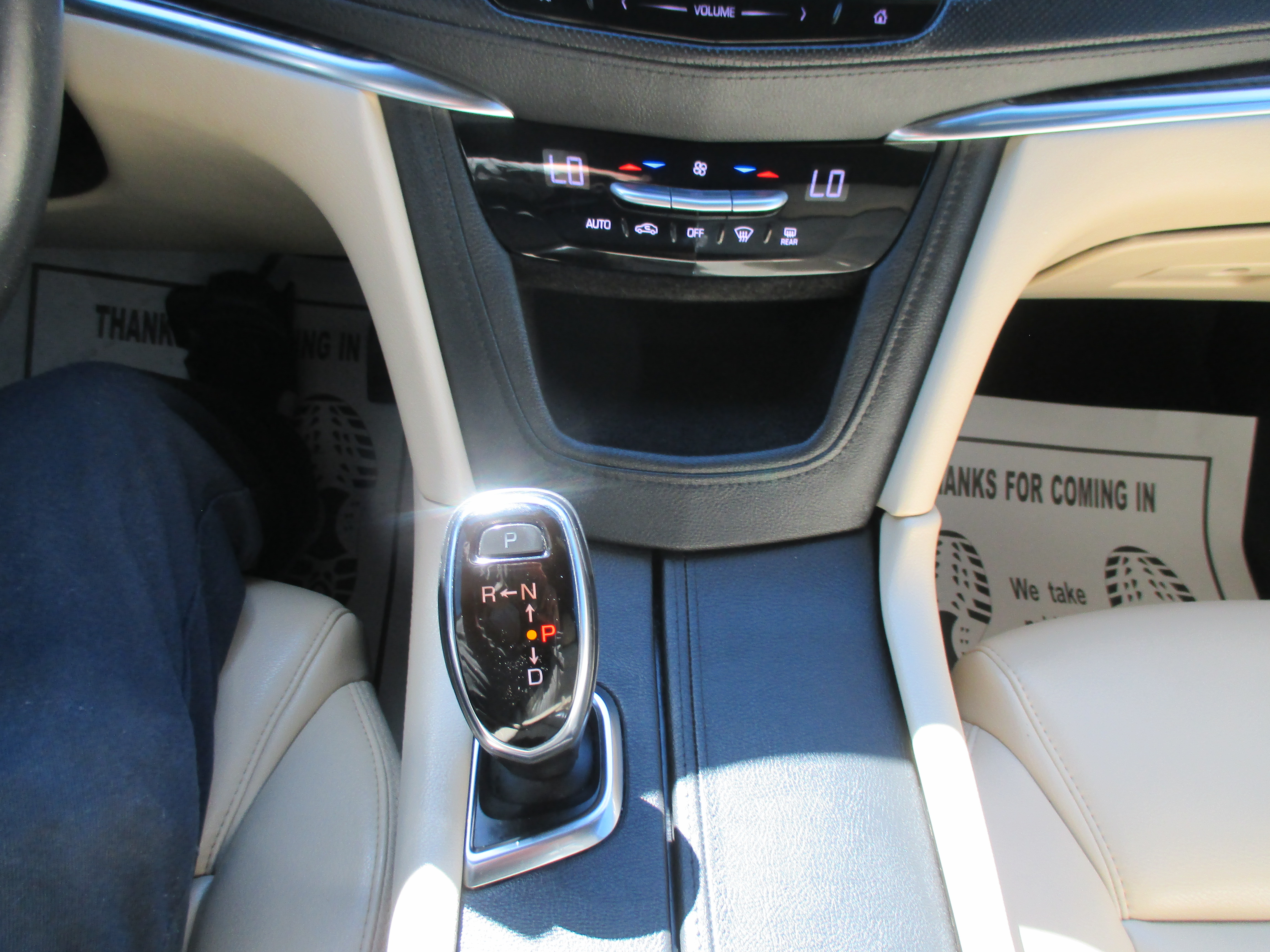 Used 2017 Cadillac XT5 Luxury Sport Utility 4D FWD image 7