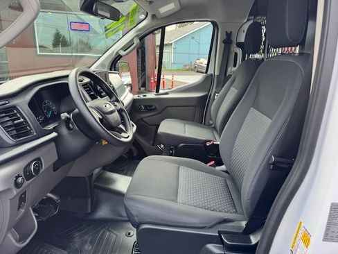 Used 2024 Ford Transit 250 image 7