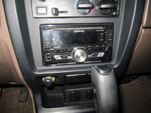 Used 2000 Toyota 4Runner SR5 Premium image 11