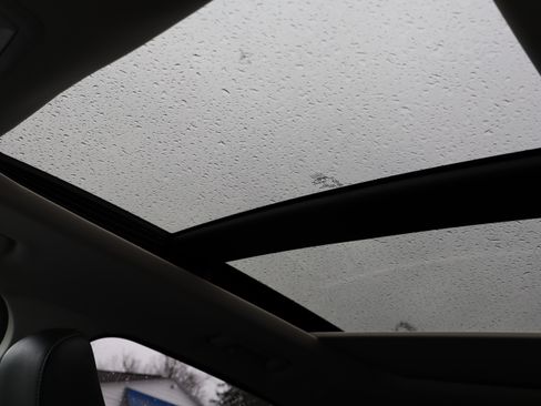 Used 2019 Ford Escape Titanium image 36