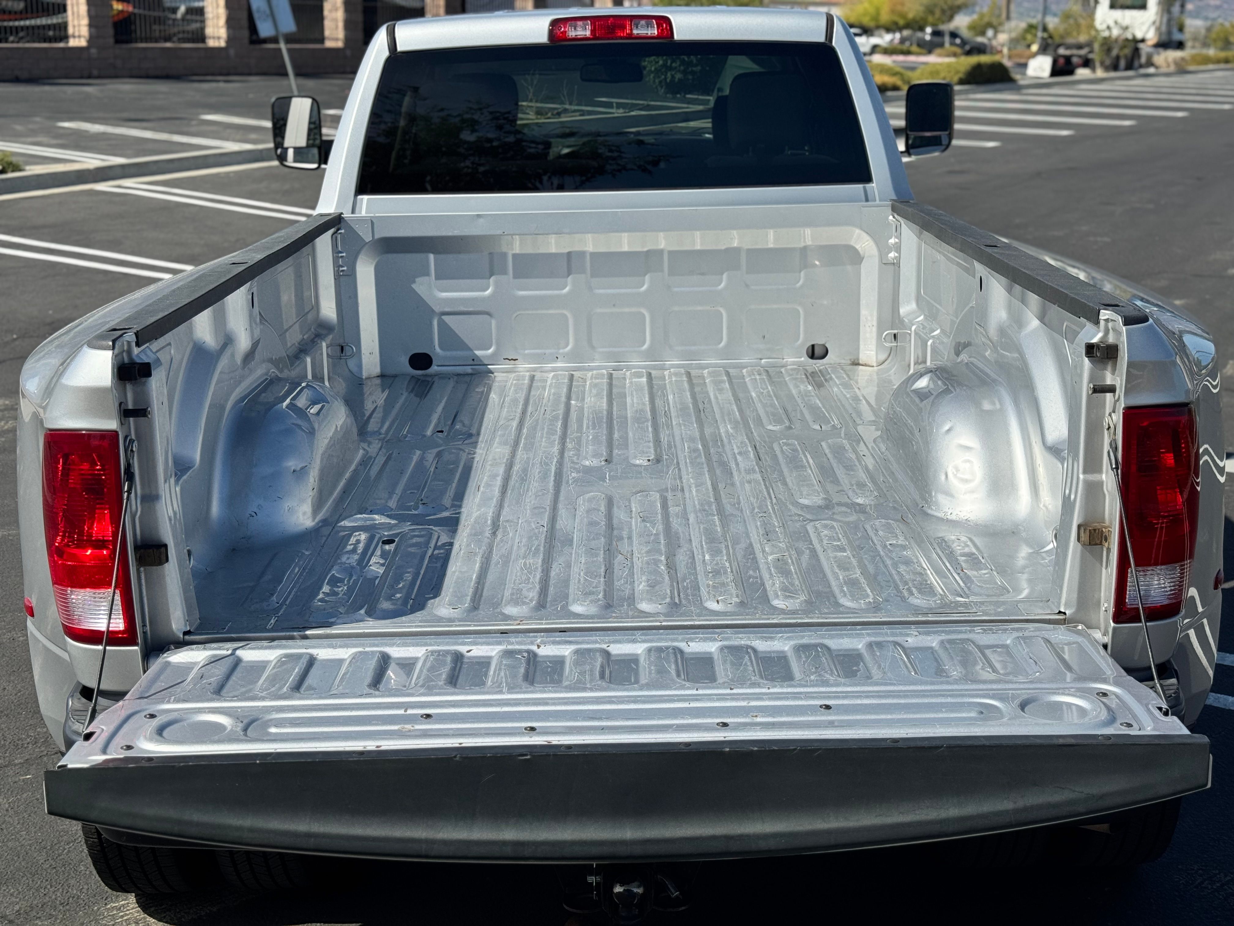 Used 2016 RAM 3500 ST AWD/4WD image 6