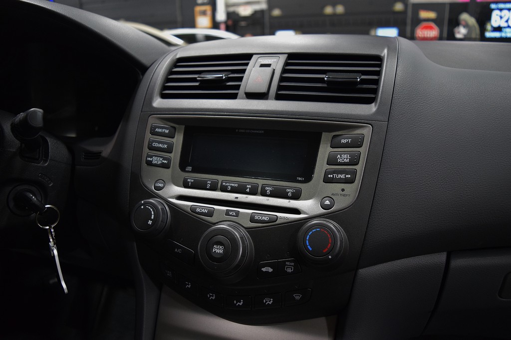 Used 2007 Honda Accord EX image 27