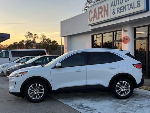 Used 2021 Ford Escape SE image 7