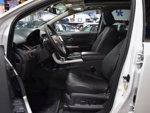Used 2013 Ford Edge Limited image 16