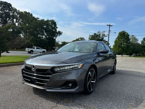 Used 2021 Honda Accord 2.0T Touring image 1