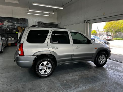 Used 2001 MAZDA Tribute LX image 4
