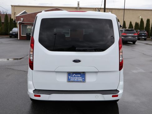 Used 2016 Ford Transit Connect XLT image 7